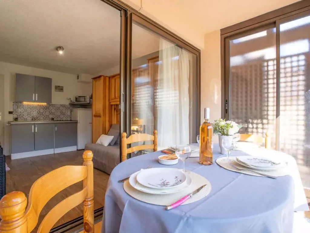 Rental Apartment Les Bastides de Grand Stade - Saint-Cyprien studio flat 4 perso