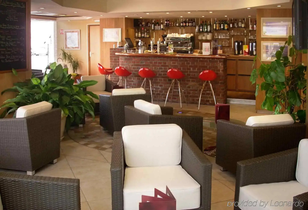 Mercure Abbeville Centre   Porte de La Baie de Somme