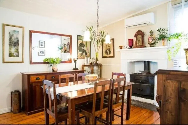 Sinnamons Cottage
