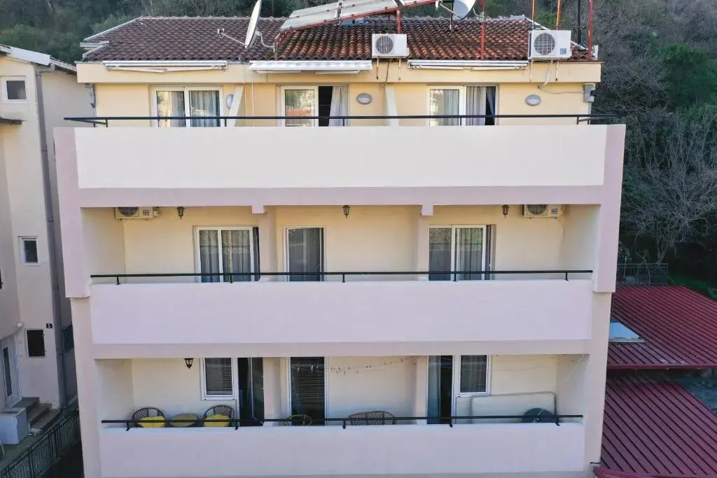 FOR-A Apartmani
