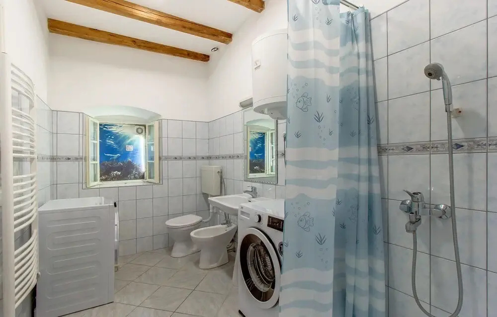 Amazing Home in Osor with Outdoor Swimming Pool, Hot Tub & 3 Bedrooms