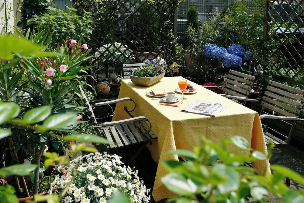 Hotel Regina Bed and Breakfast Köln Ehrenfeld