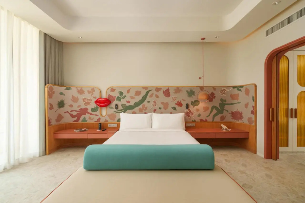 The Standard, Pattaya Na Jomtien