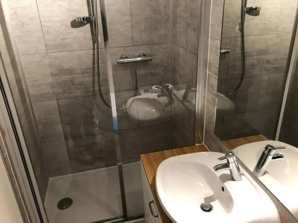 Appartement La Tania, 3 pièces, 6 personnes - FR-1-513-18