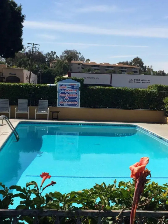 Oasis Inn and Suites