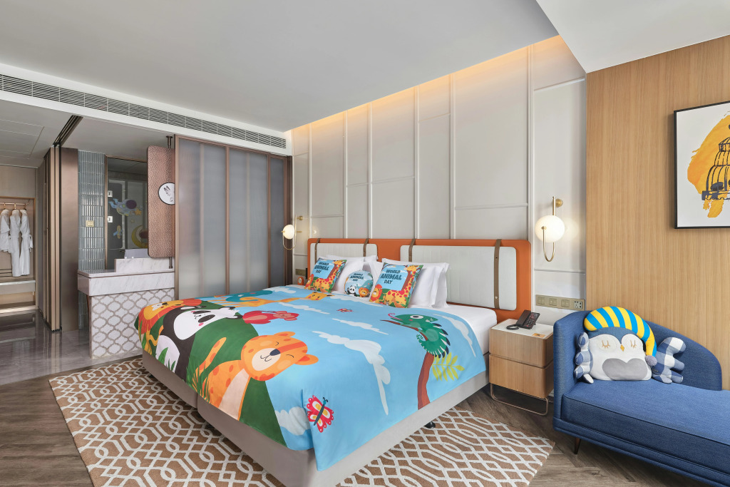 voco Chongqing Chaotianmen by IHG