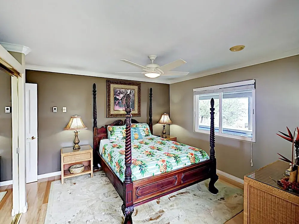 New Listing! 2-Acre W/ Pool, Ocean Views 4 Bedroom Home