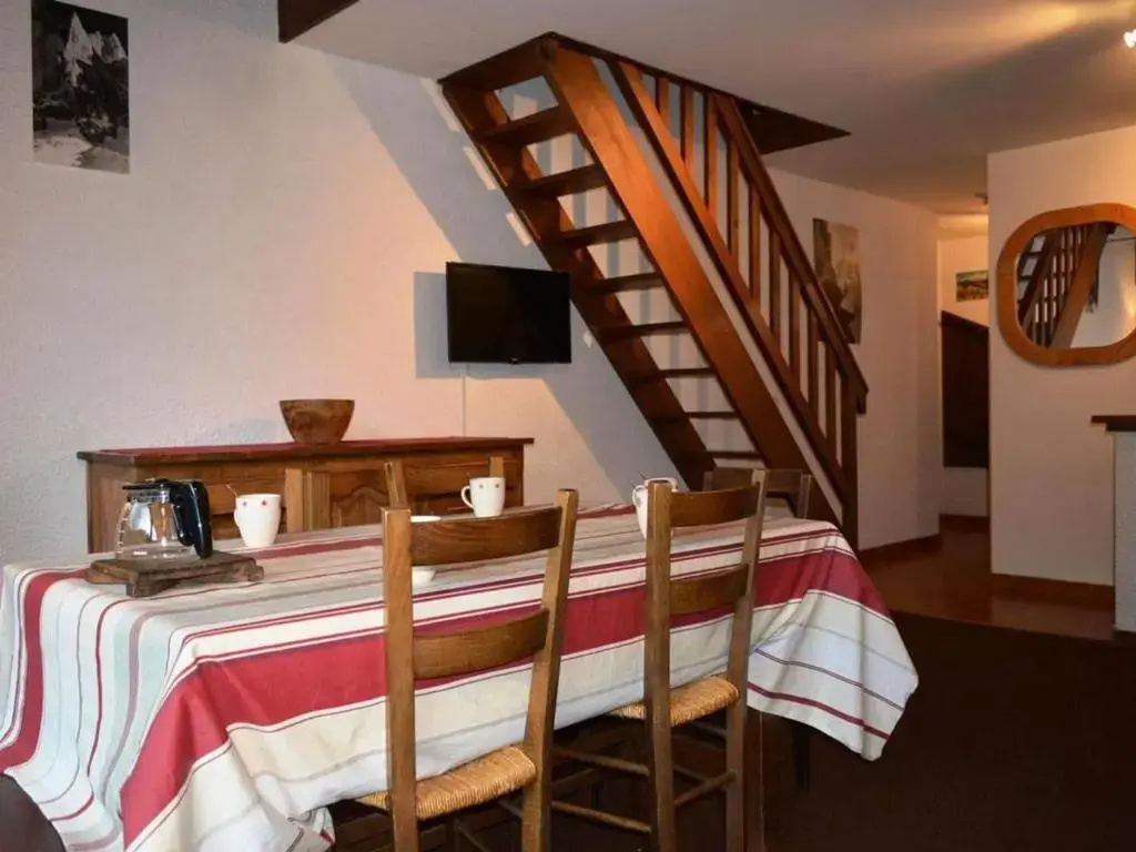 Appartement Le Grand-Bornand, 1 pièce, 6 personnes - FR-1-241-5