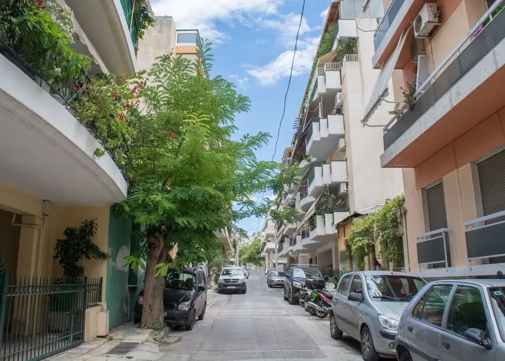 Aphrodite 6th flr apt 5 from metro