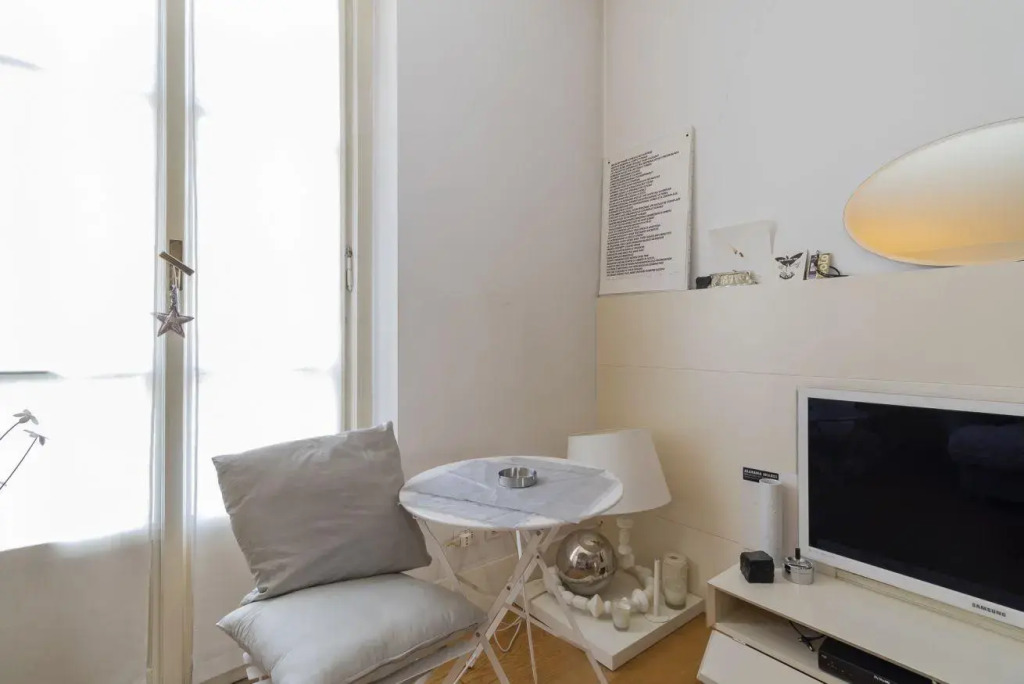 Bellotti 4 · Renovated apartment in Milan center - WiFi - A.C.