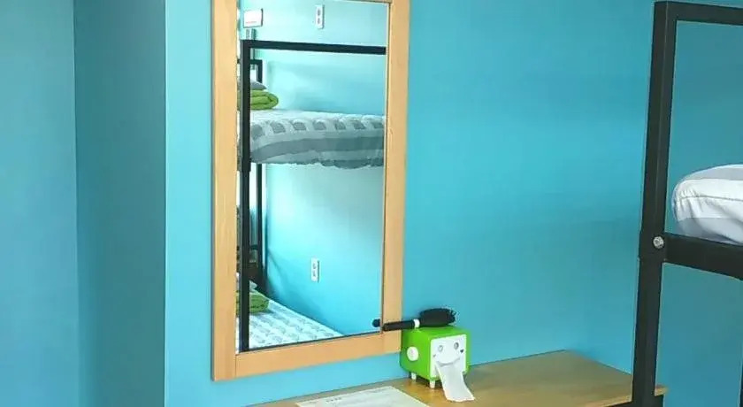 1004 Hostel