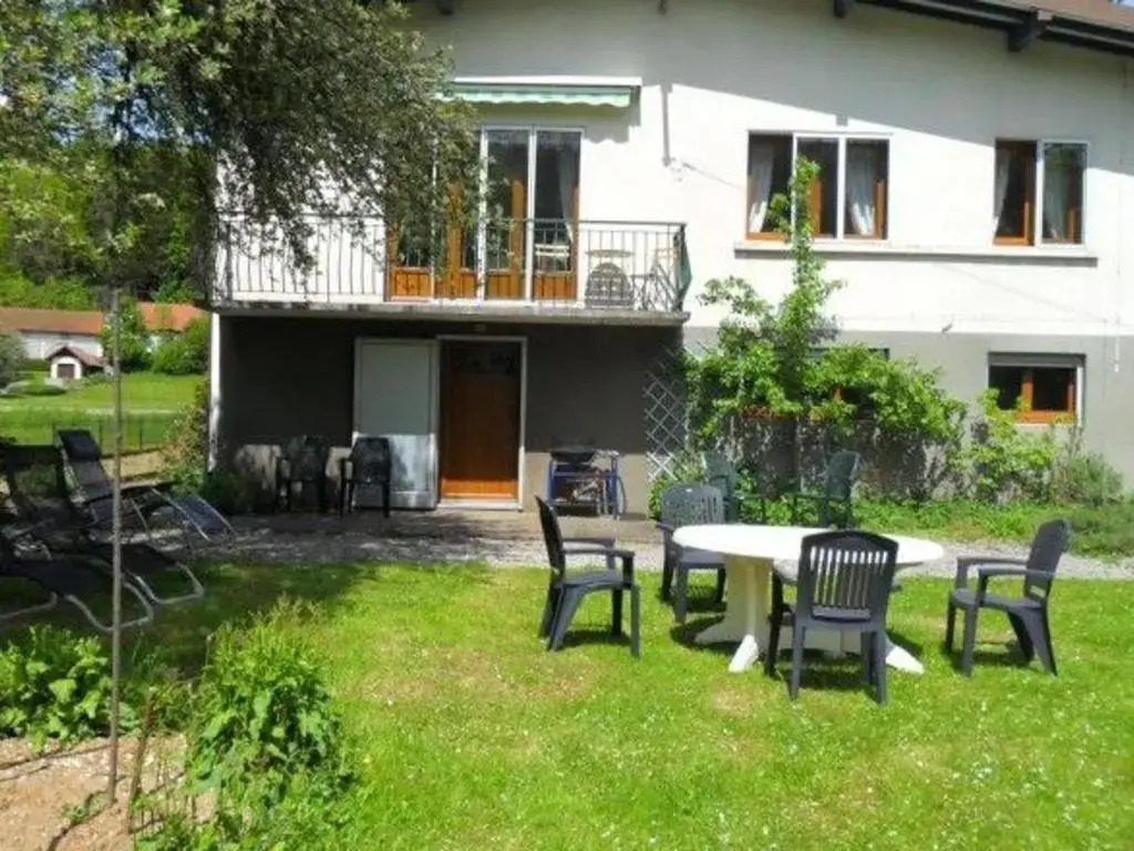 Gîte spacieux à Saulxures-sur-Moselotte: proche lac, pistes de ski, équipements bébé, animaux acceptés - FR-1-589-145