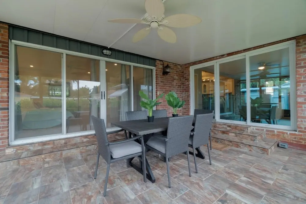 Northwood Harbor Home 3 Bed/ 3 Baths, Beach, Shops & Restaurants