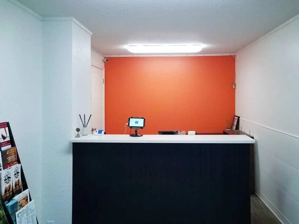 Motel 6 Cranbrook