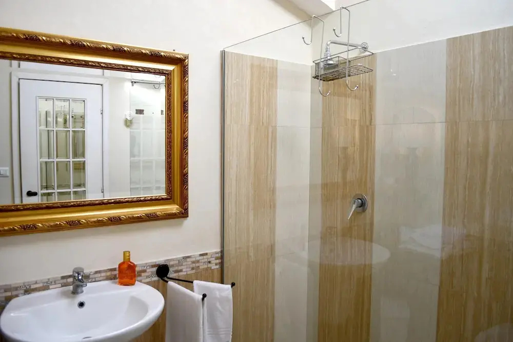 House with 5 Bedrooms in Acireale, with Wonderful Sea View, Furnished Terrace And Wifi - 7 Km From the Beach