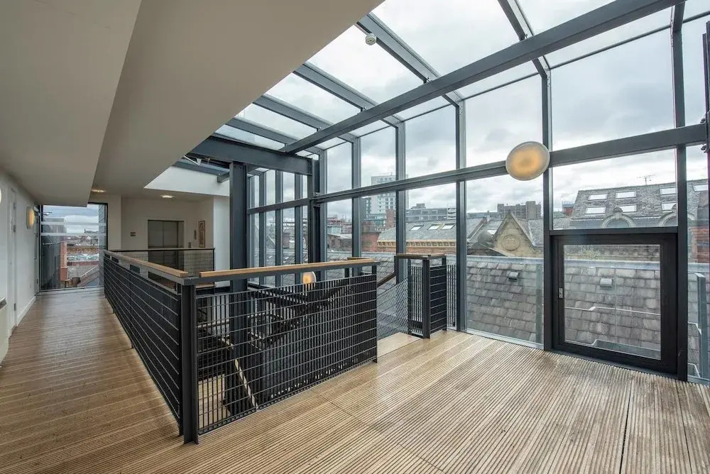Top Floor Modern 2BD Flat in Northern Quarter