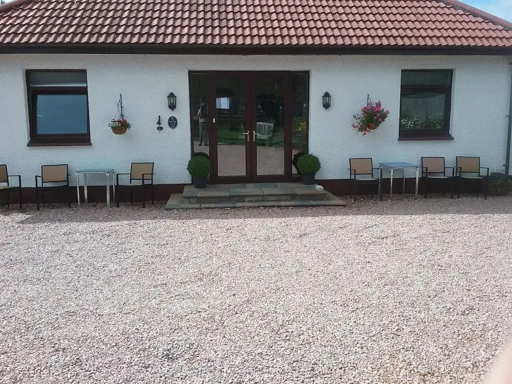 Shangri-la bed and breakfast