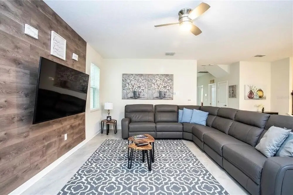 Family Fun 6-Bedroom Villa near Disney with Private Pool