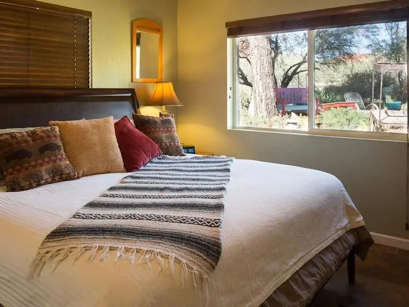 Cozy Cactus Inn