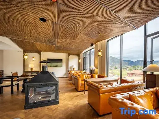 Ozz·nice5·Time Absolution Resort Hotel (Kangding Xinduqiao Branch)