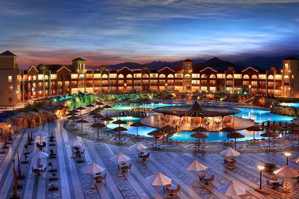 Tirana Aqua Park Resort