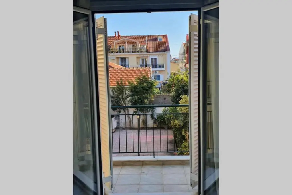 Johanna Apartment 3