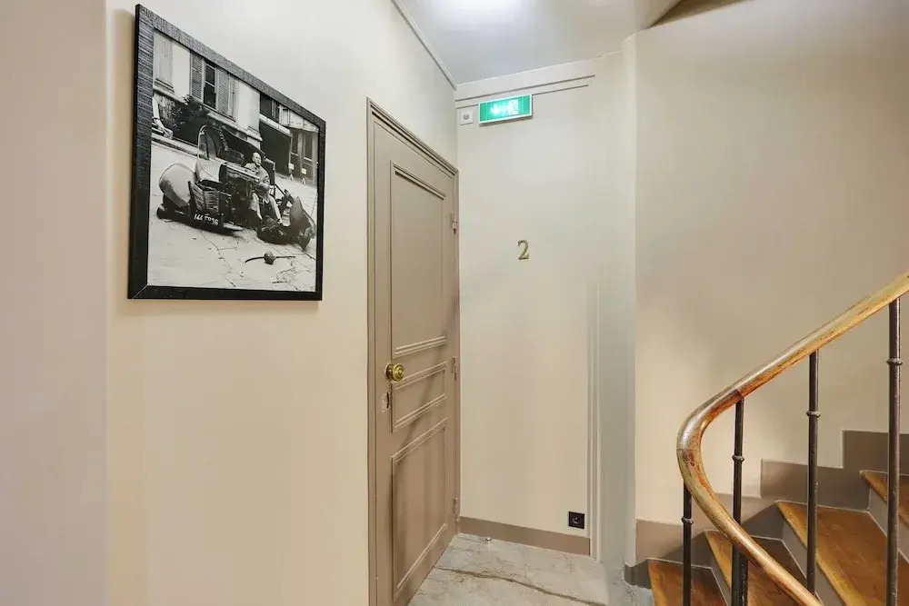Cosy Apartment With Balcony - 2br/6p- La Roquette
