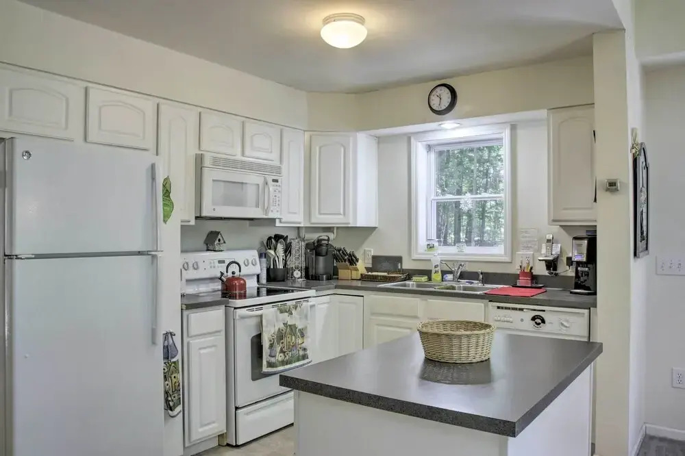 Spacious Home w/ Deck, Grill & Delaware River View