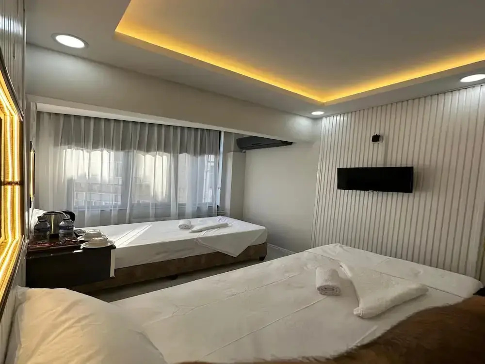 Asıl Kosova Hotel