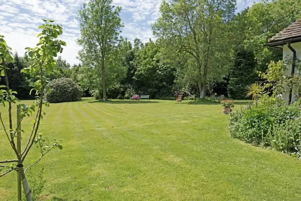 Woodacre B & B
