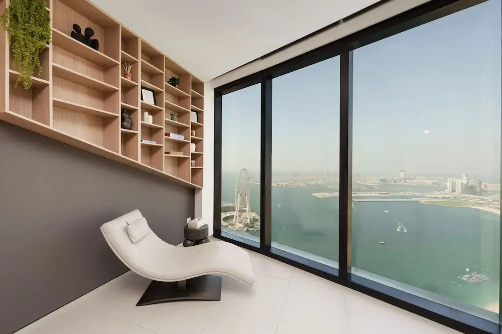 Maison Privee - Lavish Apt w/ Stellar Ocean Views in Address JBR