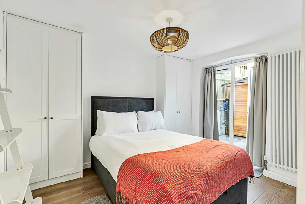 Clapham Oasis: 1 Bedroom, Sauna, Garden Retreat