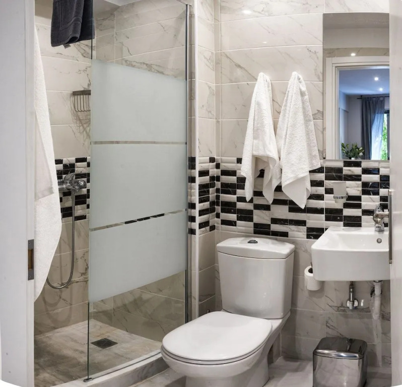 Caravel Voyage Suites By Living Spacegr
