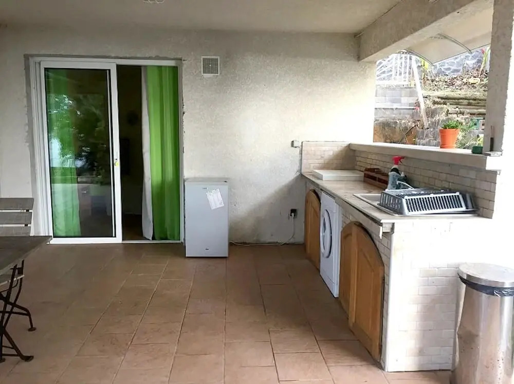 House With 2 Bedrooms in La Possession, With Wonderful sea View, Priva