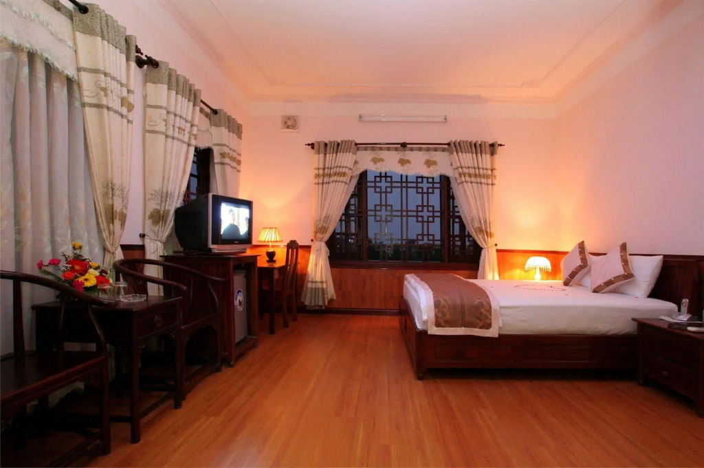 Bach Dang Hoi An Hotel