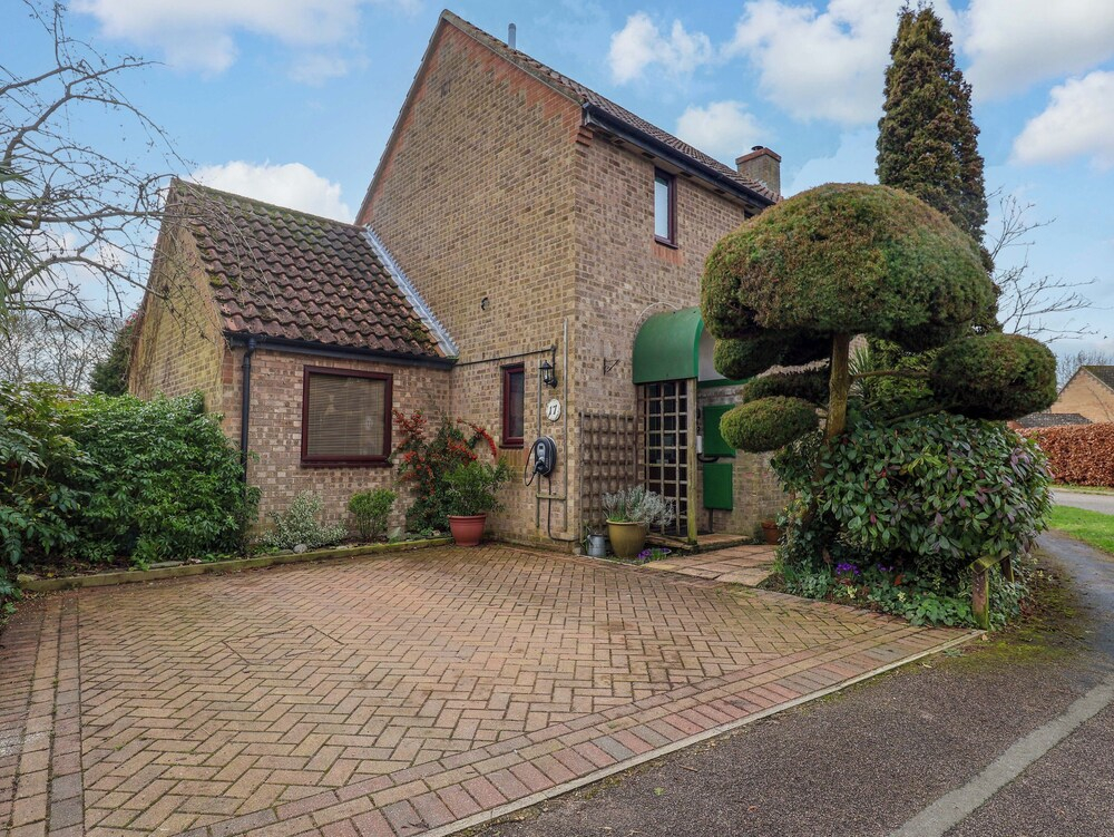 17 Demesne Gardens