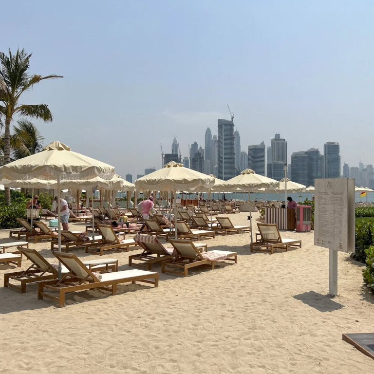 Chic Palm Studio with Infinity Pool