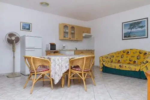Familia Apartment 100/3