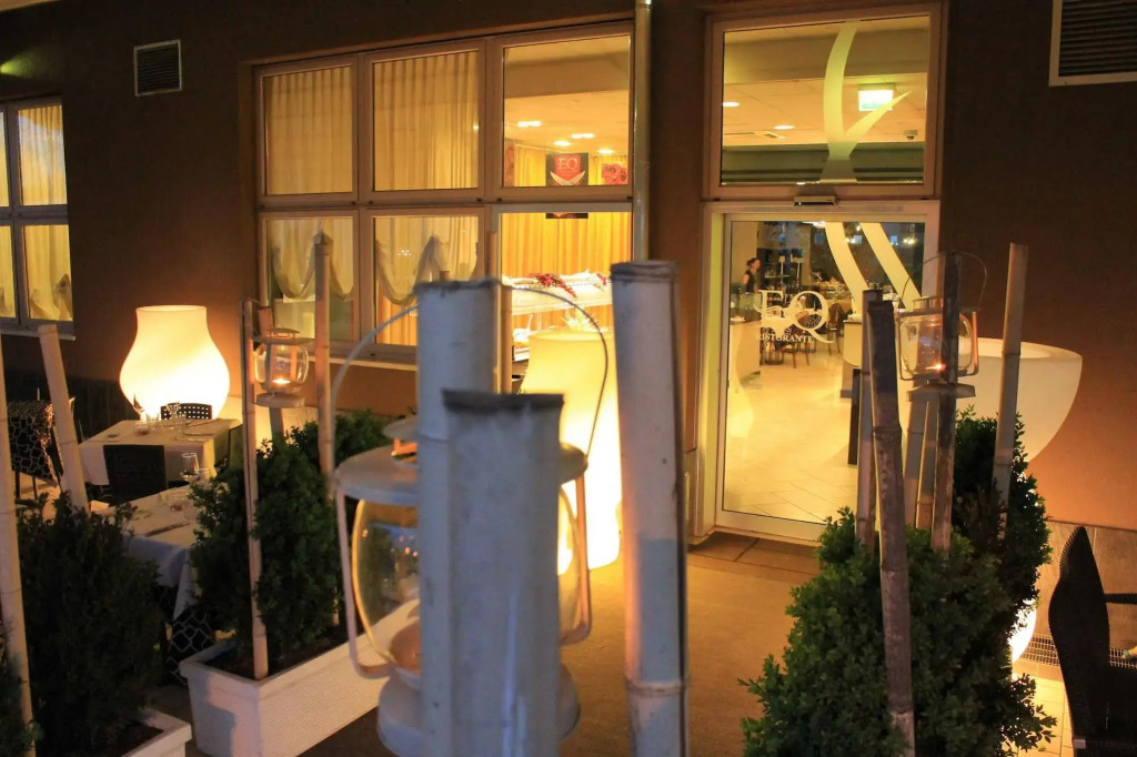 eq hotel
