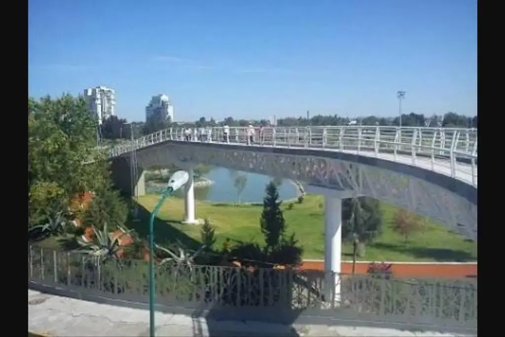 Large full House Close to Angelopolis Area.