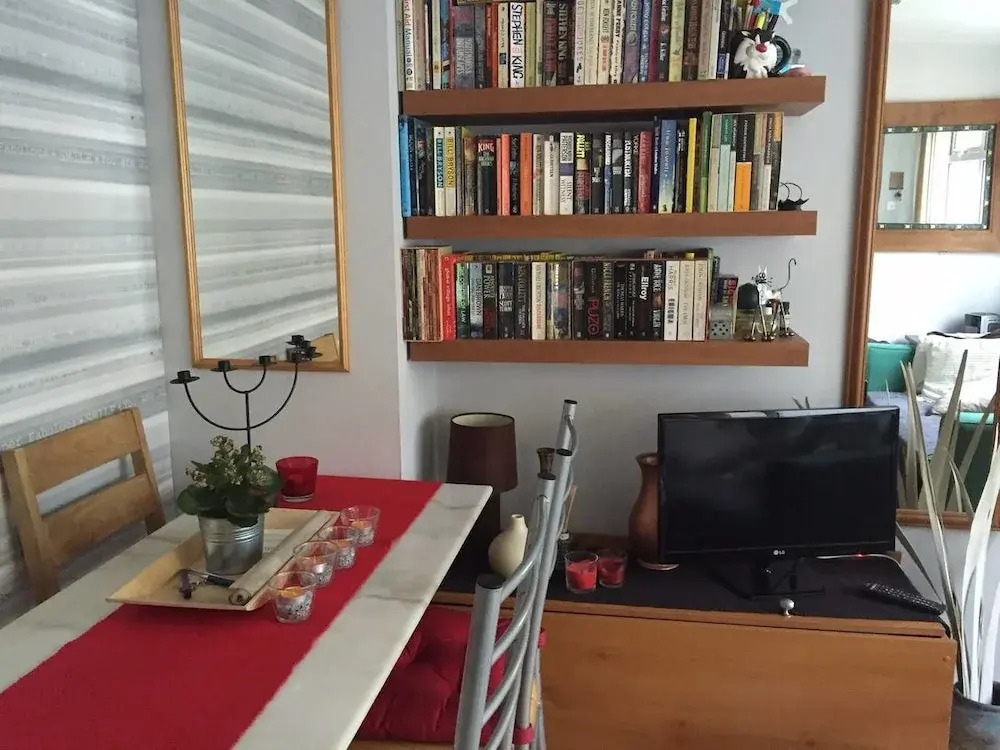 Cosy Self-contained Studio With a Garden View