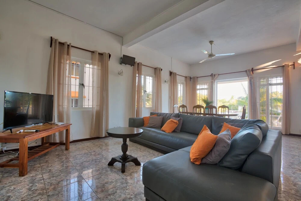 Hibiscus Villa - 5 Rooms