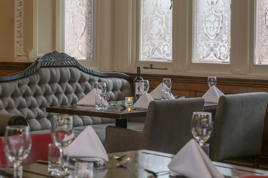 The Crown London, WorldHotels Distinctive