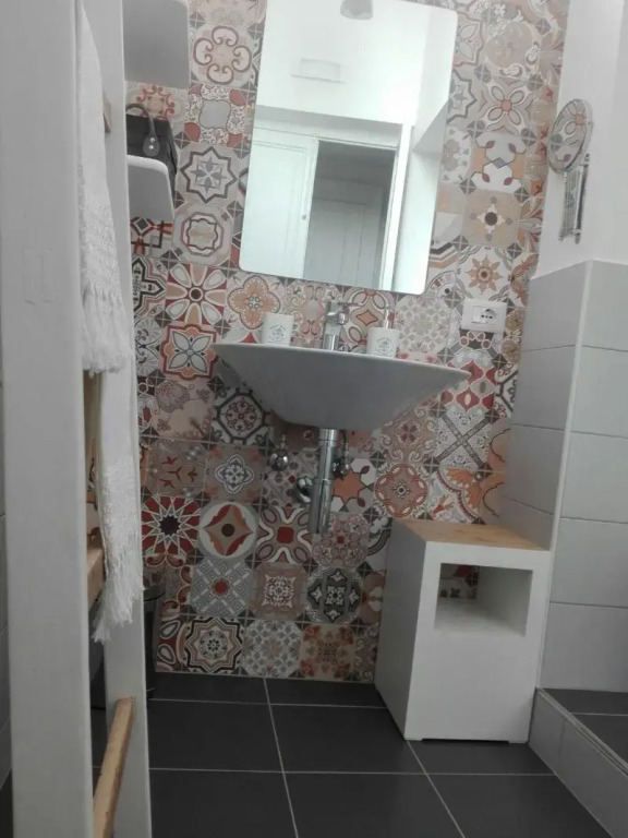 Déjà Vu apartment