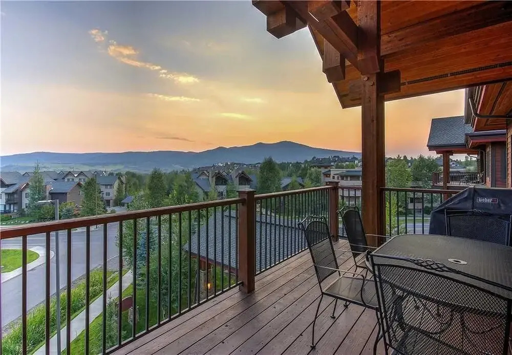 6302 Bear Lodge, Trappeur's Crossing Apartment 3