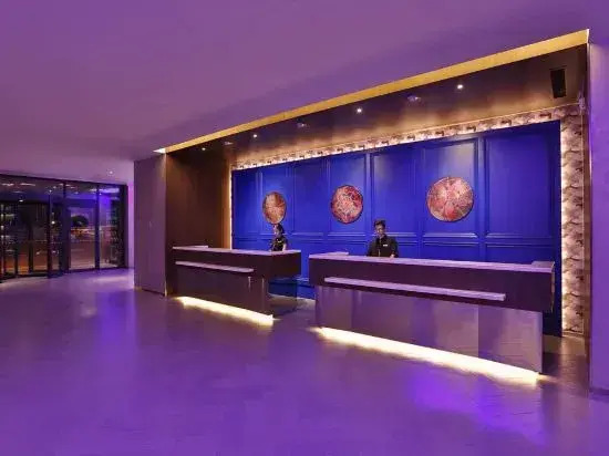 Orange Hotel (Hefei Huaihe Road Pedestrian Street Dadongmen Metro Station)