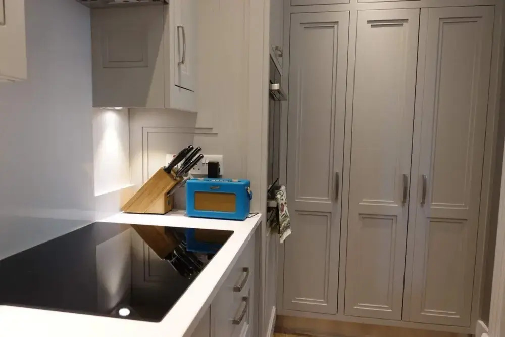 Renovated 1 Bedroom Apartment