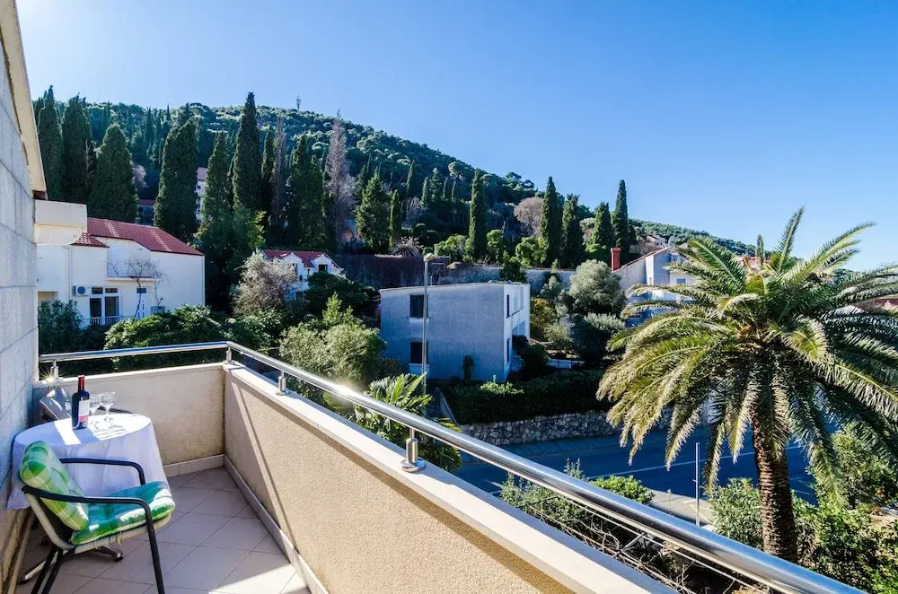 Relaxing Duplex Apartment A3, Close to the Sunset Beach Near Dubrovnik, 2-4