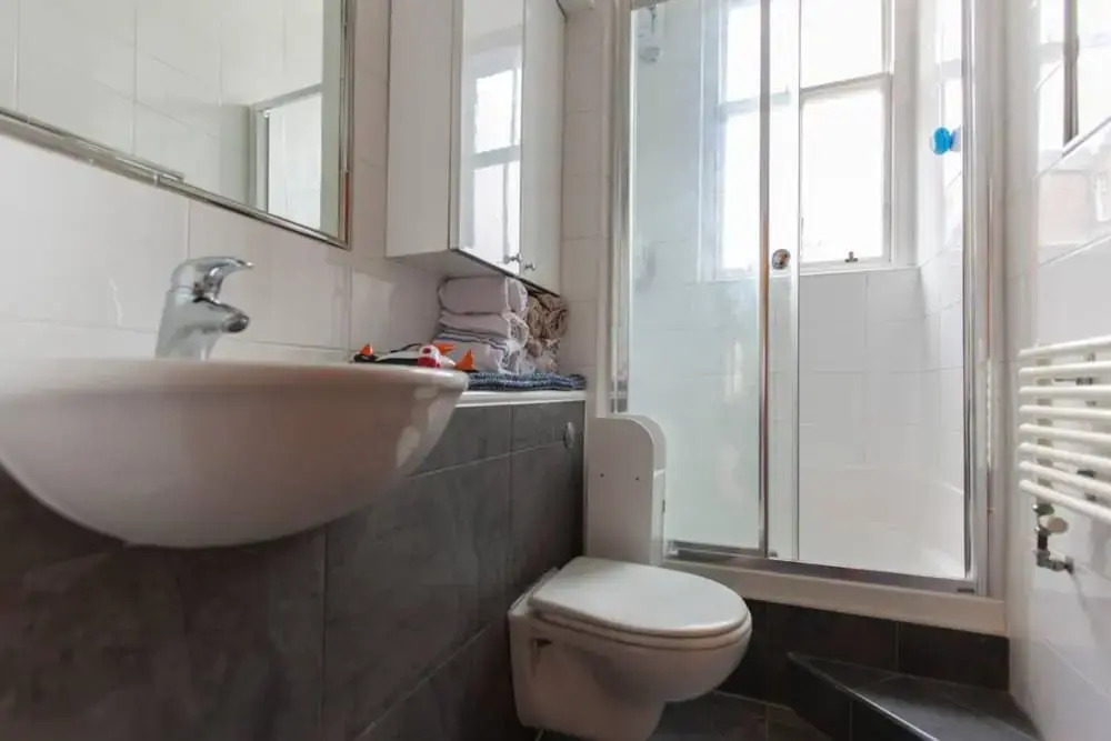 2 Bedroom Apartment Near Edinburgh Castle