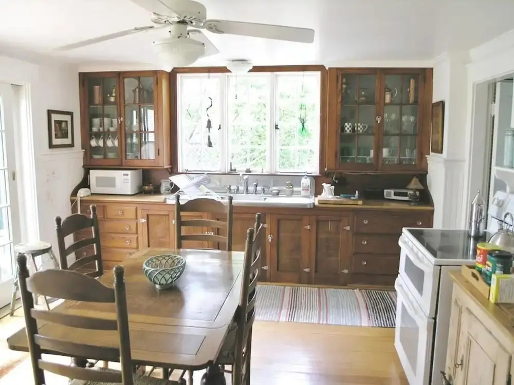 343 Main Street - Four Bedroom House
